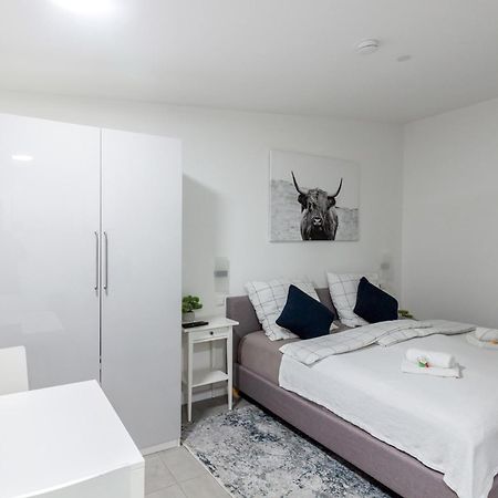 Ferienwohnung Domspatz Mit Klimaanlage Magdeburg Exterior foto